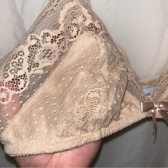 Eberjey Lace Wireless Bralette - Picture 2 of 6